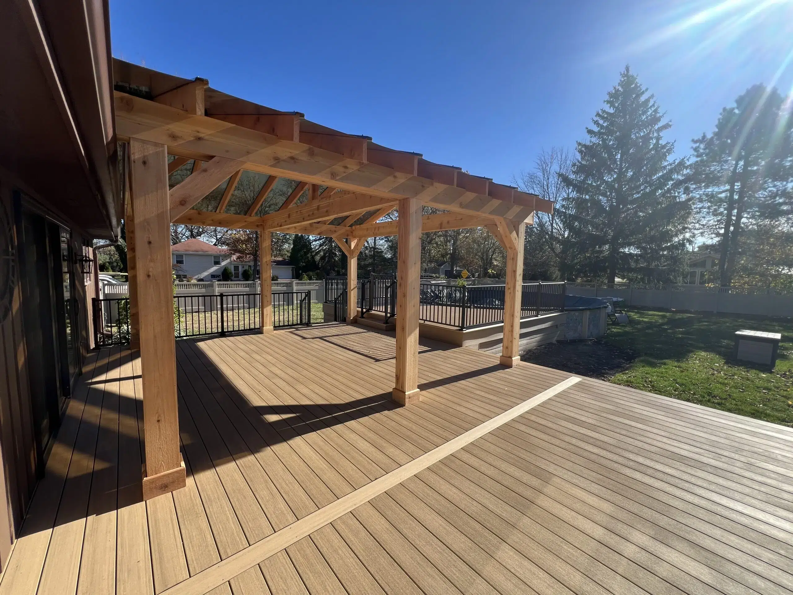 Custom-Deck-Contractors-near-me-in-Hoffman Estates-IL